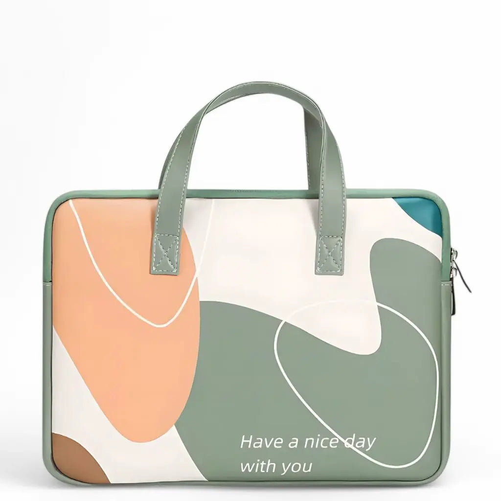 Mintgroene gekleurde laptoptas met abstract design in perzik, wit en blauwe tinten. De stijlvolle tas heeft groene handgrepen en toont de tekst "Have a nice day with you" in een modern, artistiek patroon perfect voor trendbewuste professionals.