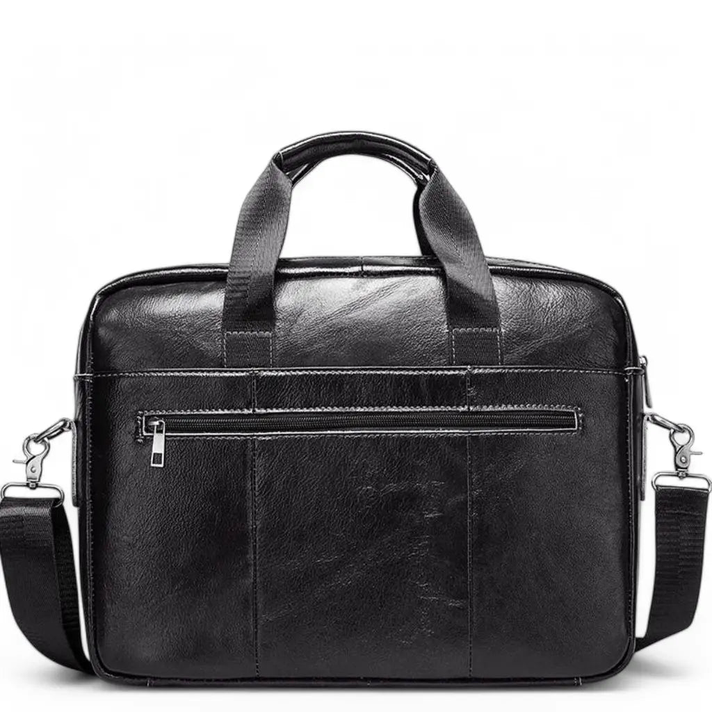 Frontaal aanzicht van een hippe laptoptas heren 13.3 inch zwart met elegante vormgeving en functionele details. Deze hippe laptoptas heren 13.3 inch zwart toont duidelijk de praktische ritssluiting aan de voorzijde en ergonomische handgrepen voor comfortabel dragen tijdens woon-werkverkeer.