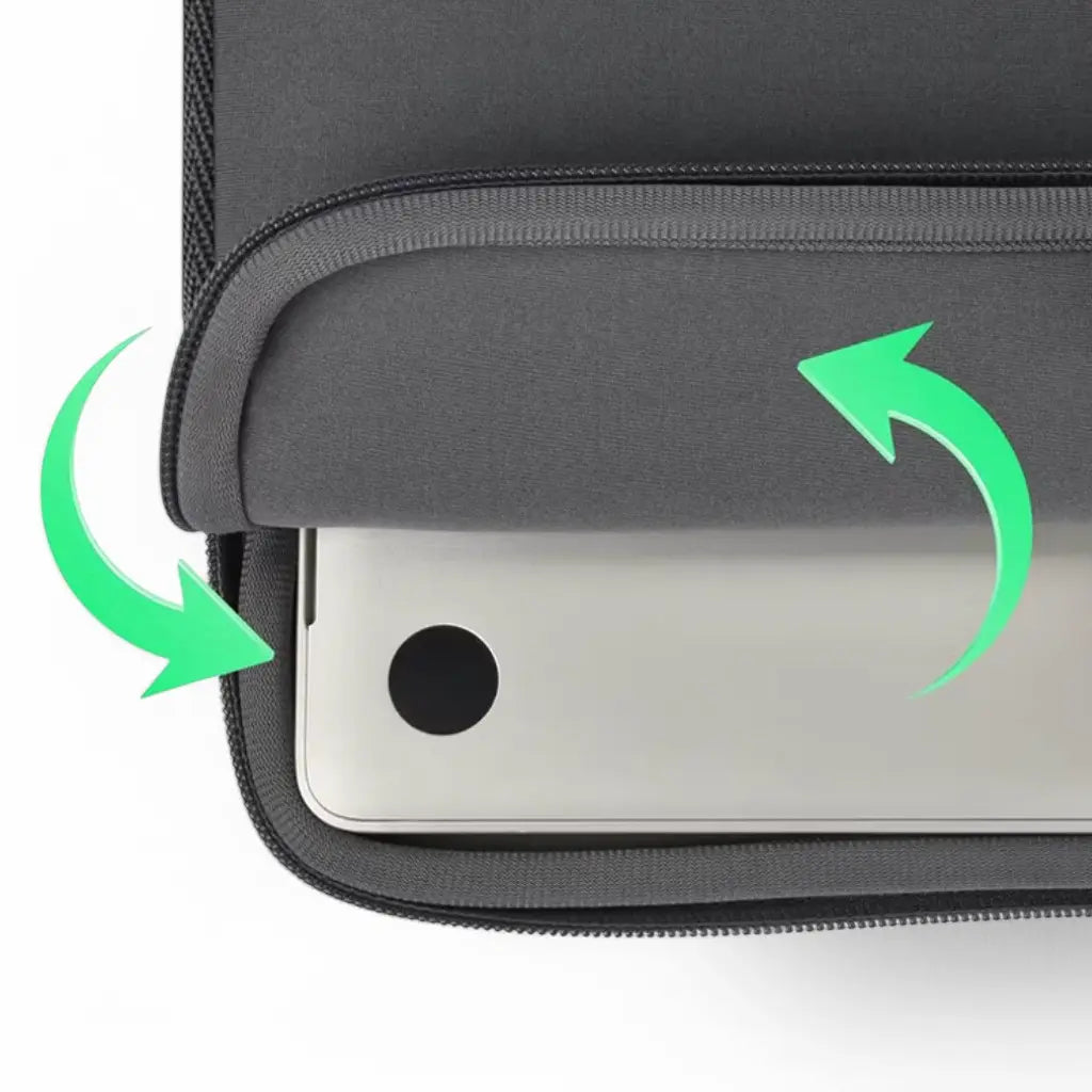 Lightweight laptop sleeve met groene pijlen die het gemakkelijke toegangssysteem tonen voor snelle laptopplaatsing.