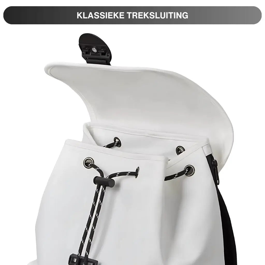 Laptop rugzak 16 inch wit en zwart met klassieke treksluiting die zorgt voor een waterdichte afsluiting, perfect voor de Nederlandse weersomstandigheden en bescherming van elektronische apparaten.