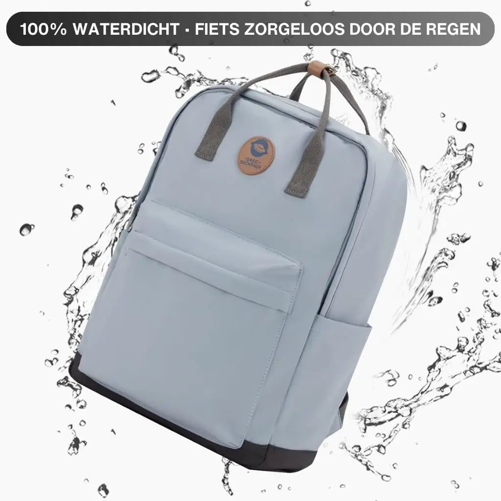Demonstratie van de laptop rugzak 14 inch meiden blauw in een waterrijke omgeving met de tekst "100% waterdicht - fiets zorgeloos door de regen", wat de waterdichte eigenschappen van het materiaal illustreert voor dagelijks gebruik.
