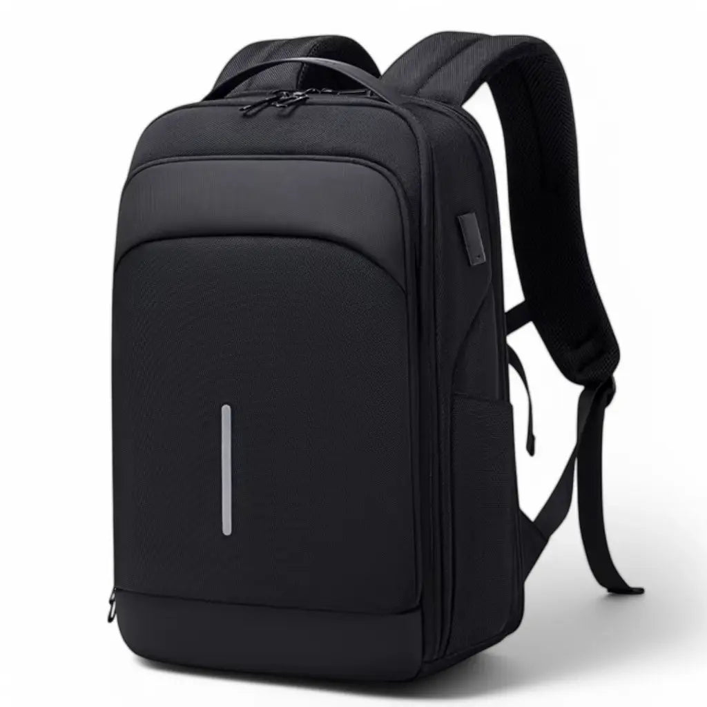Zwarte waterdichte laptop rugzak school 16 inch met strakke vormgeving, reflecterende strip aan de voorkant en ergonomische schouderriemen voor comfort tijdens het pendelen.